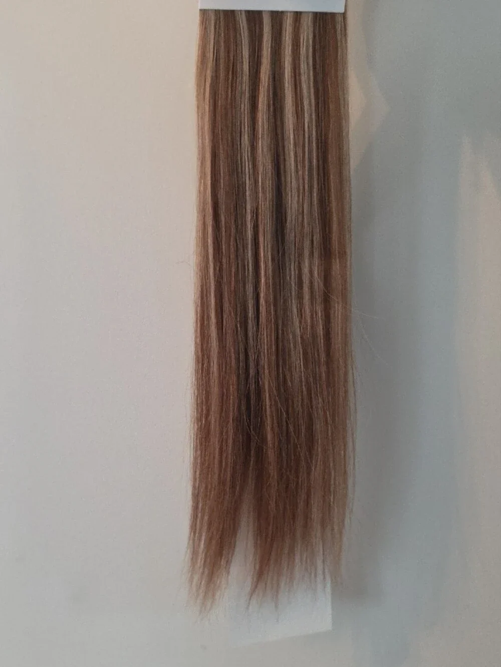 Tape-In Hair Extensions - Highlight Chocolate Brown 18 Inch 10 Pieces. Brand New